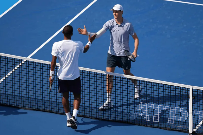 Cuộc đối đầu kinh điển giữa Jannik Sinner và Carlos Alcaraz mở ra kỷ nguyên mới cho tennis hiện đại.