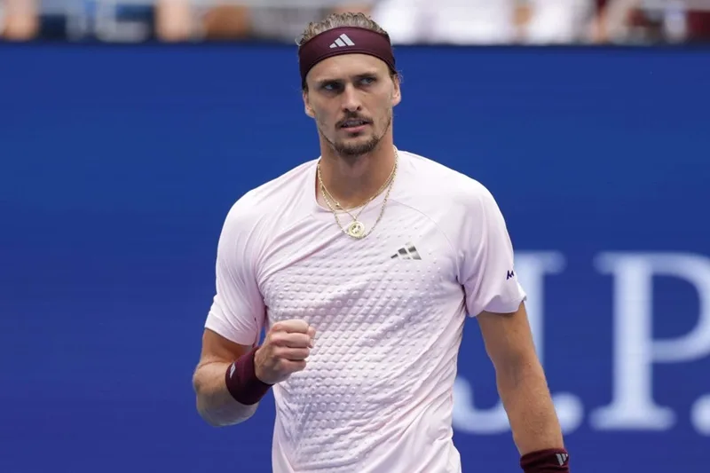 Alexander Zverev bộc lộ tài năng quần vợt từ nhỏ nhờ nền tảng gia đình giàu truyền thống.